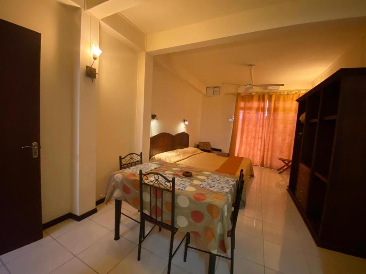 Monalysa Holidays Grand Baie Extérieur photo
