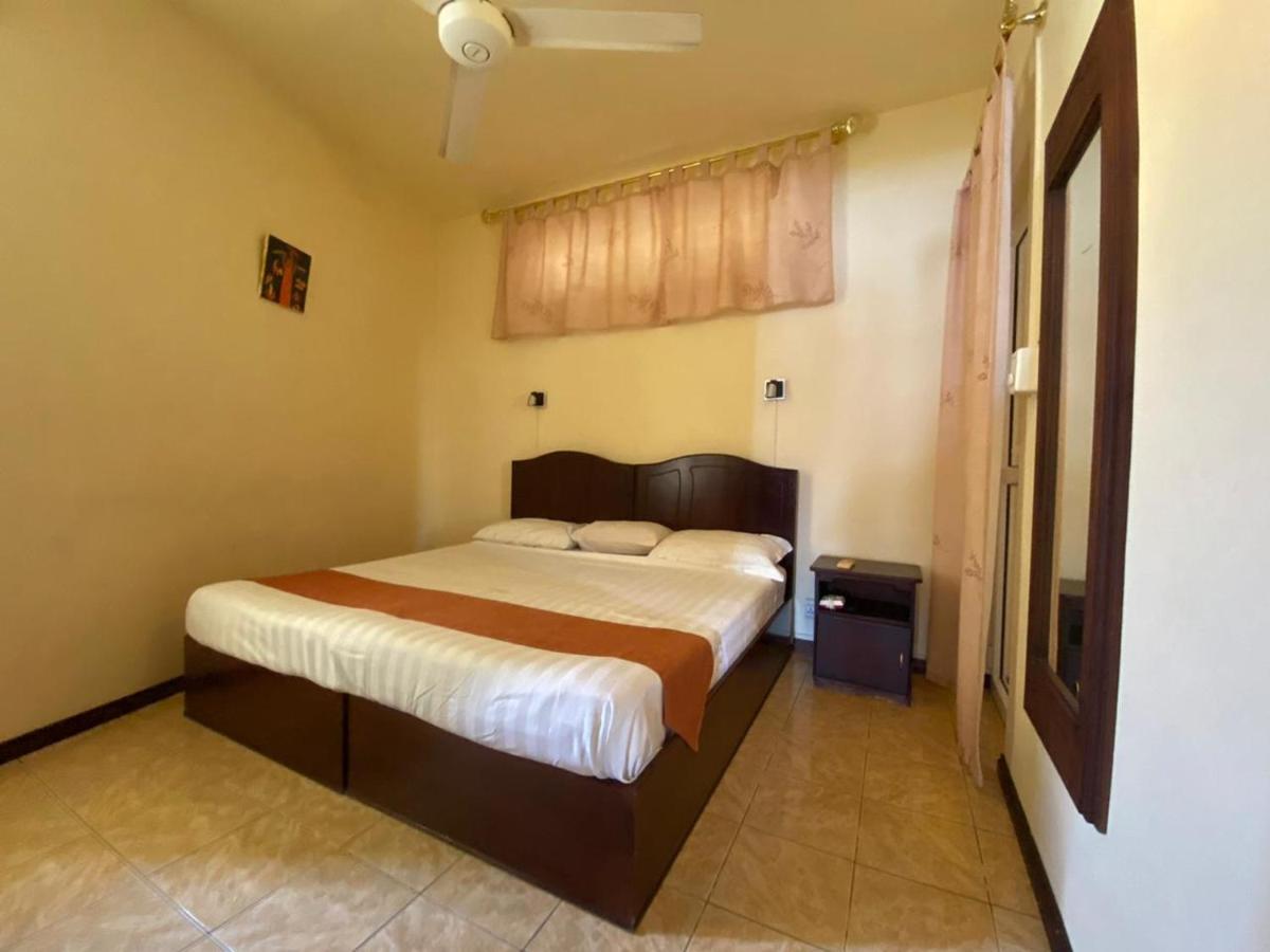 Monalysa Holidays Grand Baie Extérieur photo