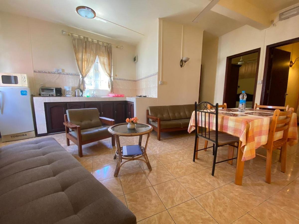Monalysa Holidays Grand Baie Extérieur photo